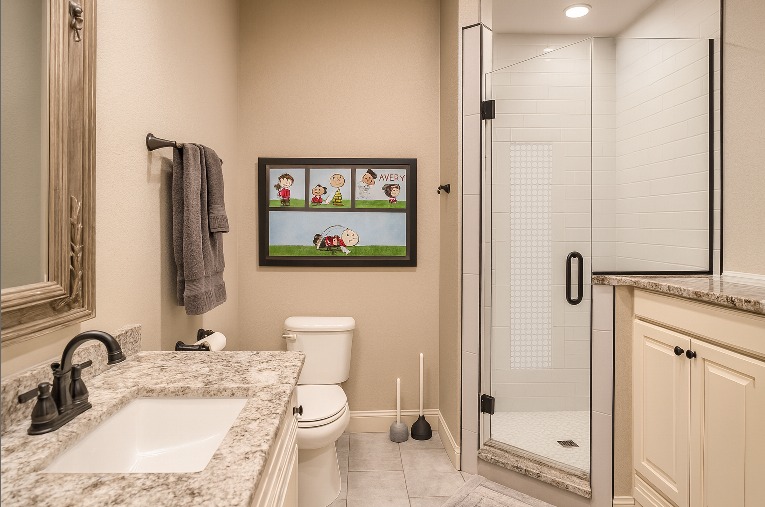 model bathroom for short term vacation home rental bathroom